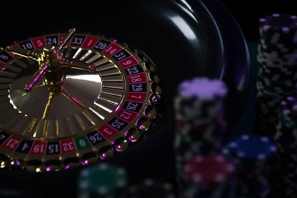 Casino Hold'em live interface layout
